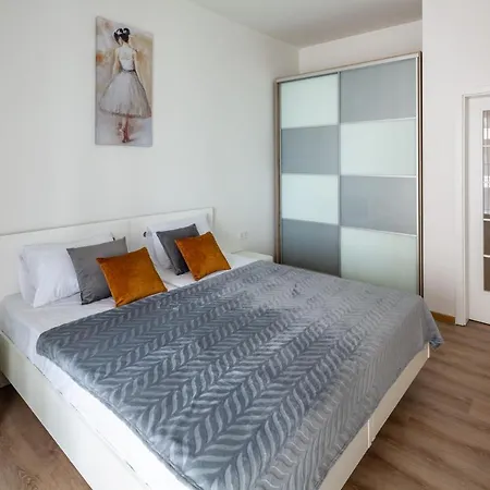 Forum Premium Львів